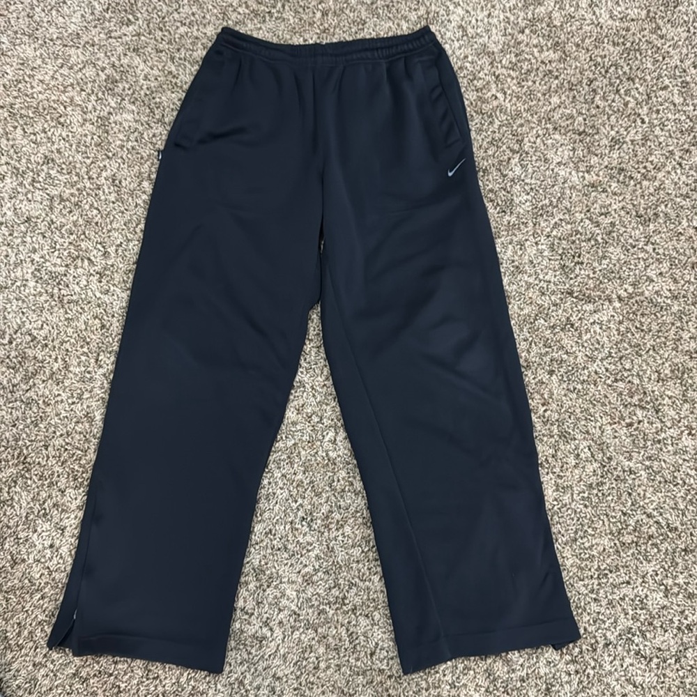 Nike Men’s Black Sweatpants Gym Pants - Size Medium